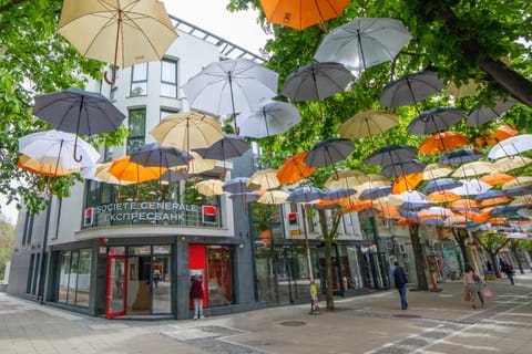 Property building, Facade/entrance