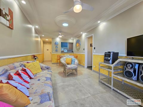 Communal lounge/ TV room, Living room, Seating area