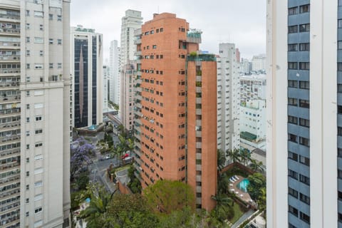 Facade/entrance, View (from property/room)