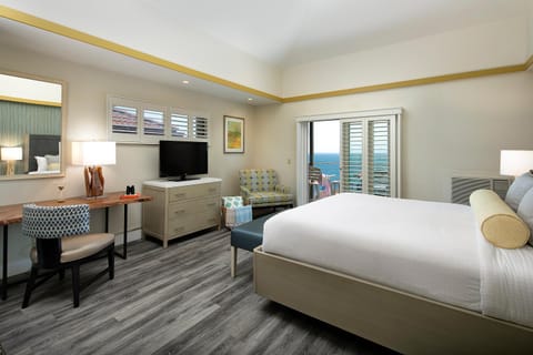 Photo of the whole room, Bedroom, Sea view