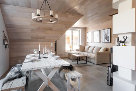 Living room, Seating area, Dining area