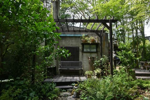 Property building, Day, Natural landscape, Garden, Garden view