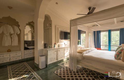 Bed, Bathroom