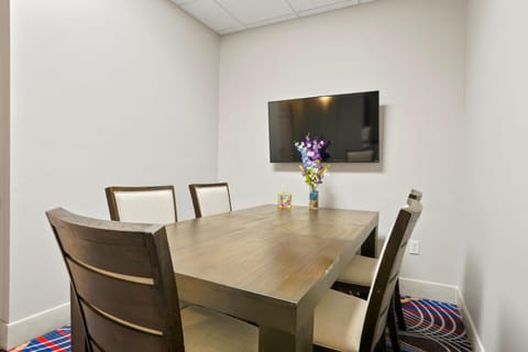 Meeting/conference room