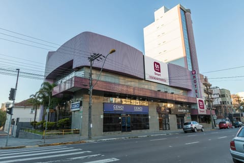 Property building, Day, Street view