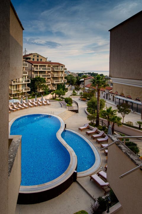 Property building, Summer, Sea view, Swimming pool