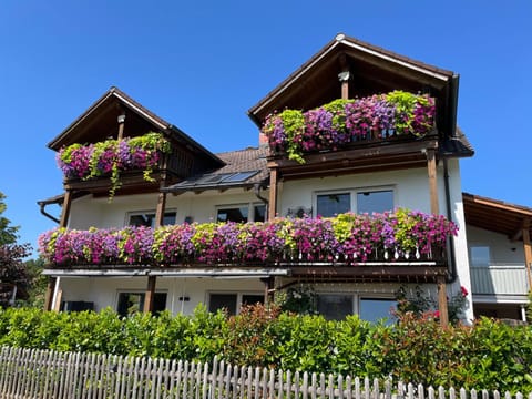 Property building, View (from property/room), Balcony/Terrace