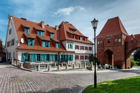 Facade/entrance, Street view