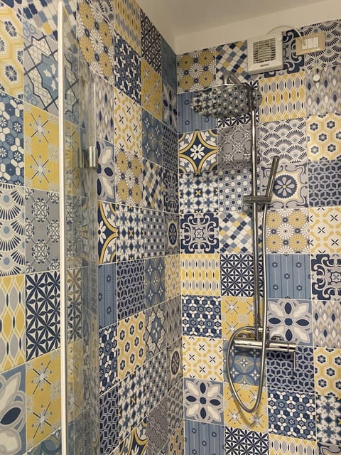 Melloni Street Home Bed and Breakfast in Dolo