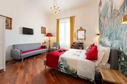 Home Faenza at Most Historical Center with LIFT !!! Bed and Breakfast in Florence