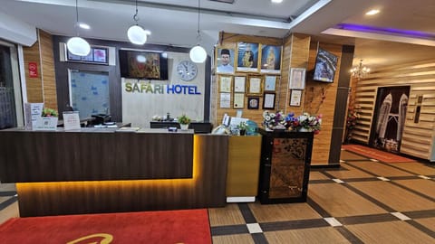 On-site shops, Lobby or reception
