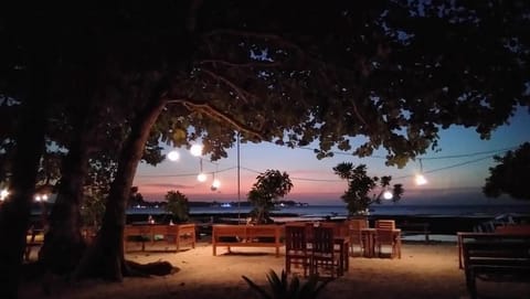 Restaurant/places to eat, Beach, Sea view, Sunset, Internal: Not applicable to any particular room