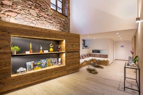 Lobby or reception, On site