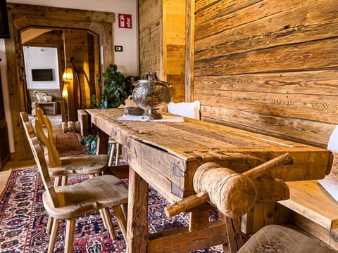 Communal lounge/ TV room