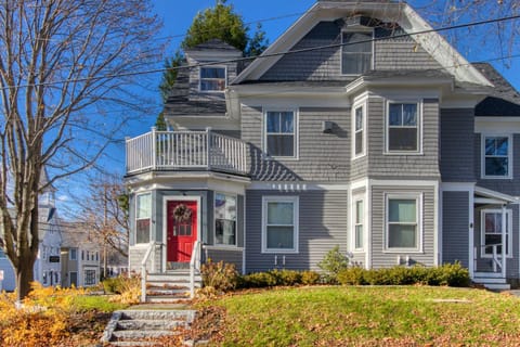 Pied-A-Terre Apartment in Kennebunkport