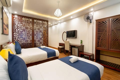 Bed, TV and multimedia, Photo of the whole room, Bedroom, kitchen, air conditioner