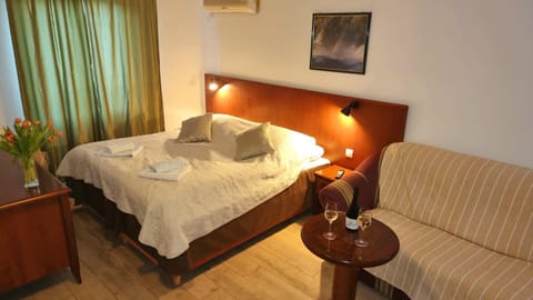 Visovac Rooms Bed and Breakfast in Šibenik-Knin County, Croatia