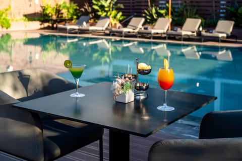 Swimming pool, Drinks