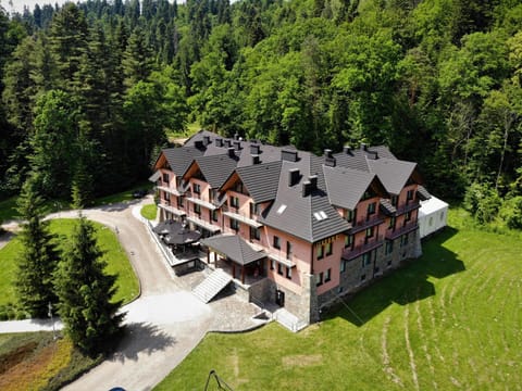 Property building, Bird's eye view, View (from property/room), Area and facilities