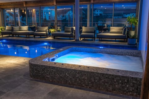 Hot Tub, Spa and wellness centre/facilities, Swimming pool, Swimming pool