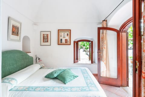 Casa Claudius Positano - sea view, peaceful outdoor private garden House in Positano