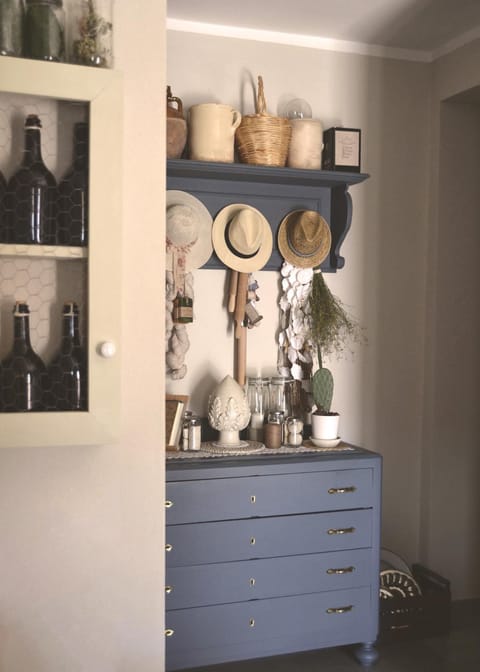 kitchen, Internal: Not applicable to any particular room