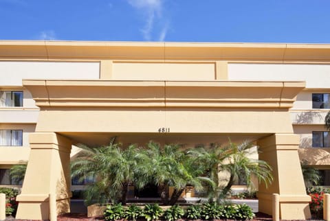 Property building, On site
