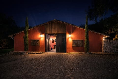Night, Dining area