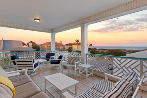 Queen Bee House in Tybee Island