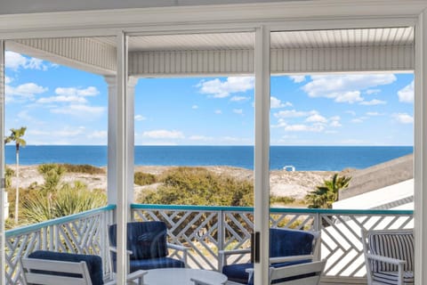 Queen Bee House in Tybee Island