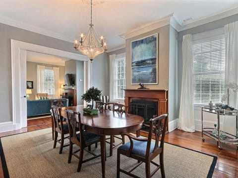 Mint Julep Estate House in Savannah