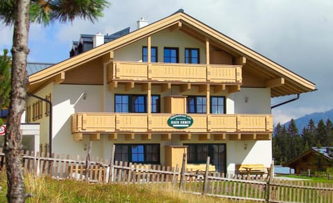 Property building, Summer, Mountain view