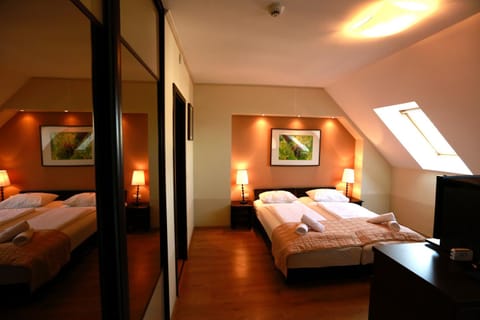 Bed, Photo of the whole room