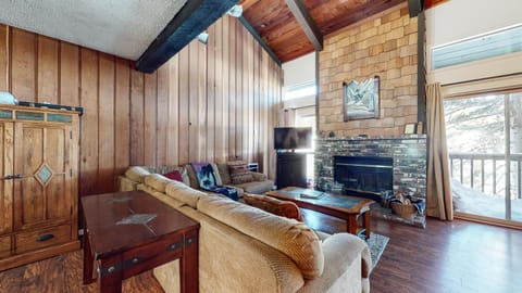 Chamonix Condo 94 Condo Apartment in Mammoth Lakes