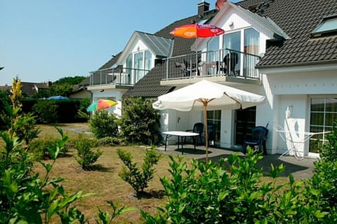 Am Strand 2, PP innen Apartment in Zingst