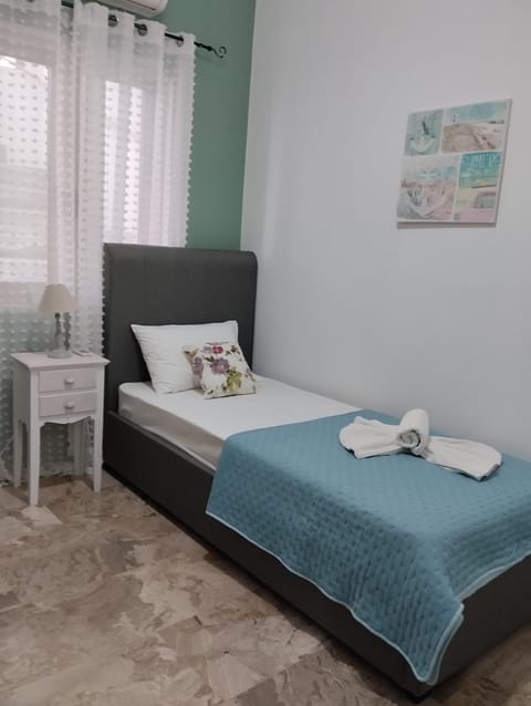 Sophie's Village House Apartment in Myrtos