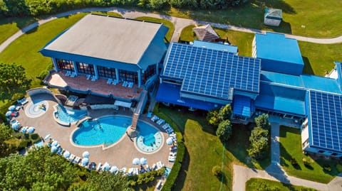 Property building, Facade/entrance, Bird's eye view, Pool view, Swimming pool