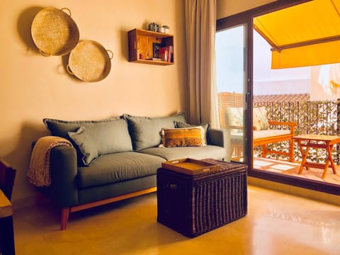 Balcony/Terrace, Living room