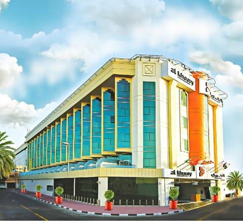 Property building, Facade/entrance
