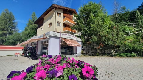 Property building, Day, Summer