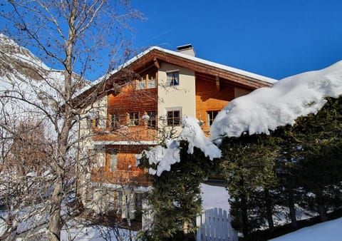 Property building, Day, Winter