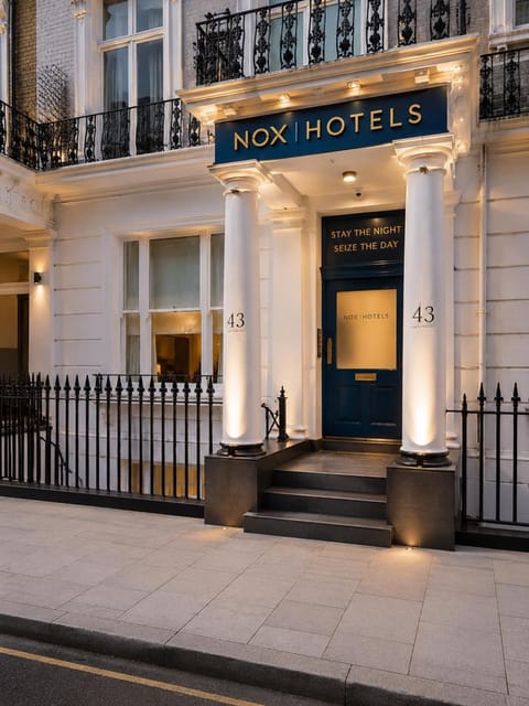 Property building, Facade/entrance
