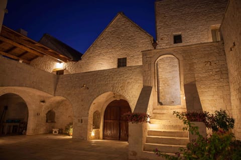 Facade/entrance, Facade/entrance