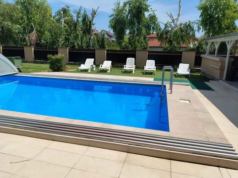 Summer, Swimming pool, sunbed