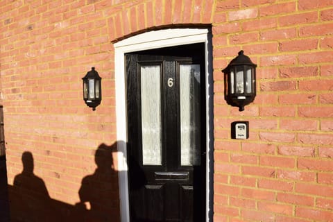 Property building, Staff, Facade/entrance, People, Family