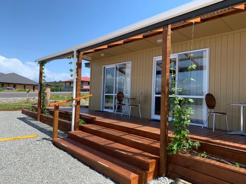 Patio, Facade/entrance