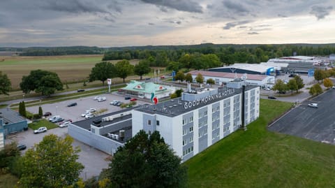 Property building, Day, Bird's eye view, Location, Parking