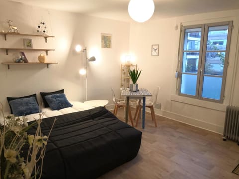 BnBesak La Gare Viotte Apartment in Besançon
