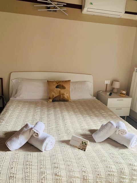 Residenza Lisy Rooms Affittacamere Bed and Breakfast in Canton of Ticino