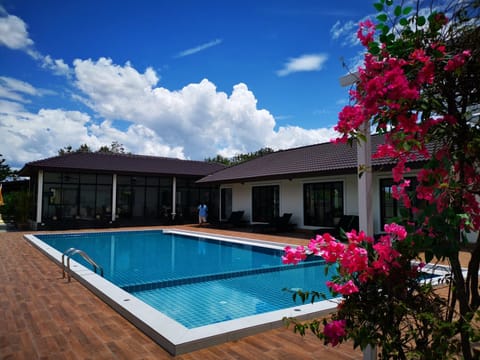 Property building, Swimming pool